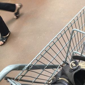 Meet your Posher, Kira